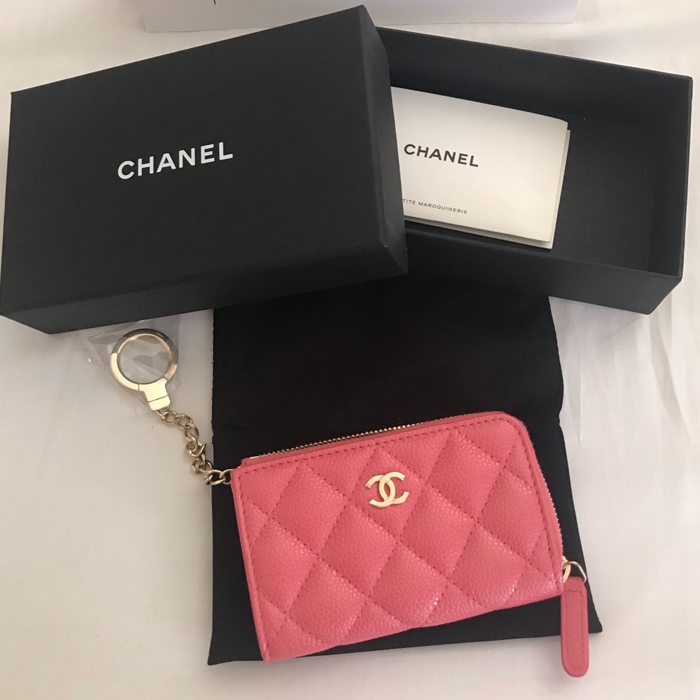 BNIB 18S Pearly Pink Key Ring Holder/Pouch